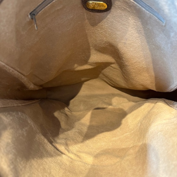 🔴SOLD🔴Gucci GG monogram tote Bag - Picture 13 of 17